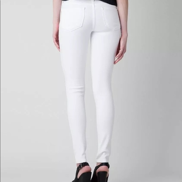 White KanCan Low Rise Ripped Knee Skinny Jeans Size 30 - Picture 2 of 6